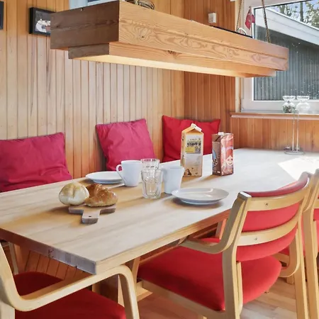 Frode - 400m From The Sea By Interhome Dom wakacyjny